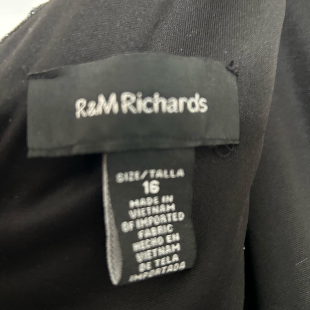 R & M Richards. - image 6